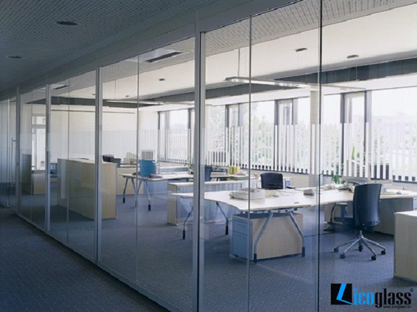 vach-kinh-van-phong-licoglass (4)